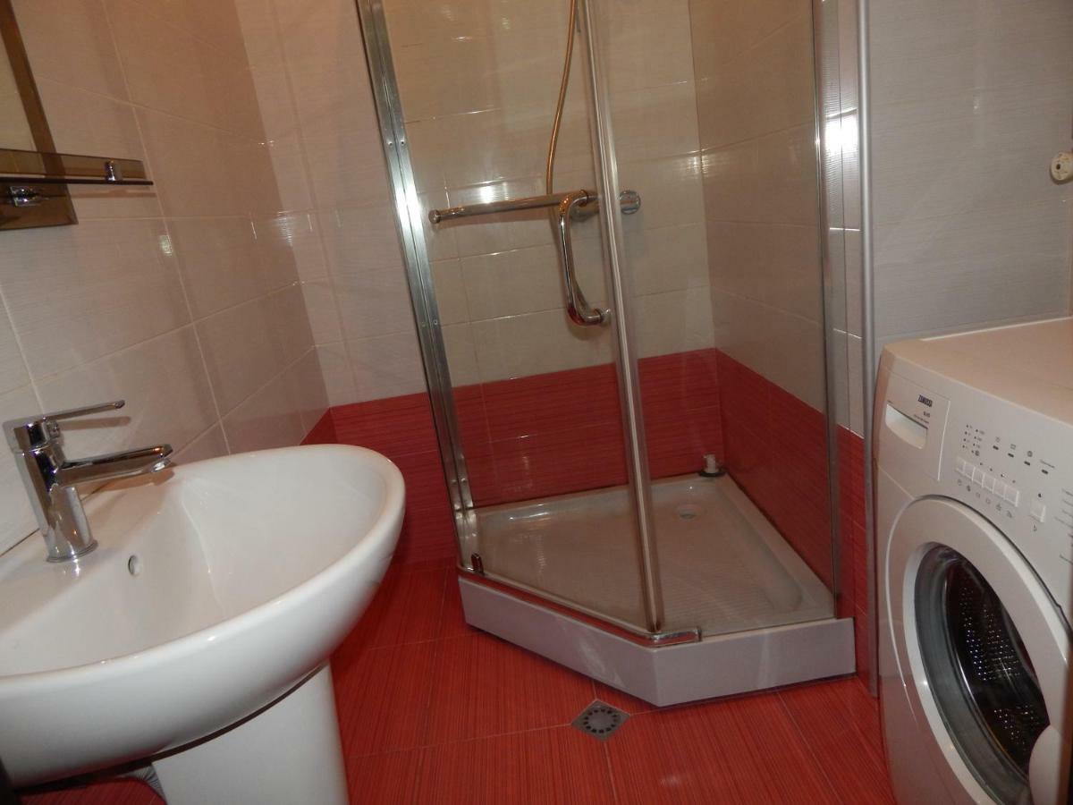 Apartment First Line From Sea Батуми Экстерьер фото