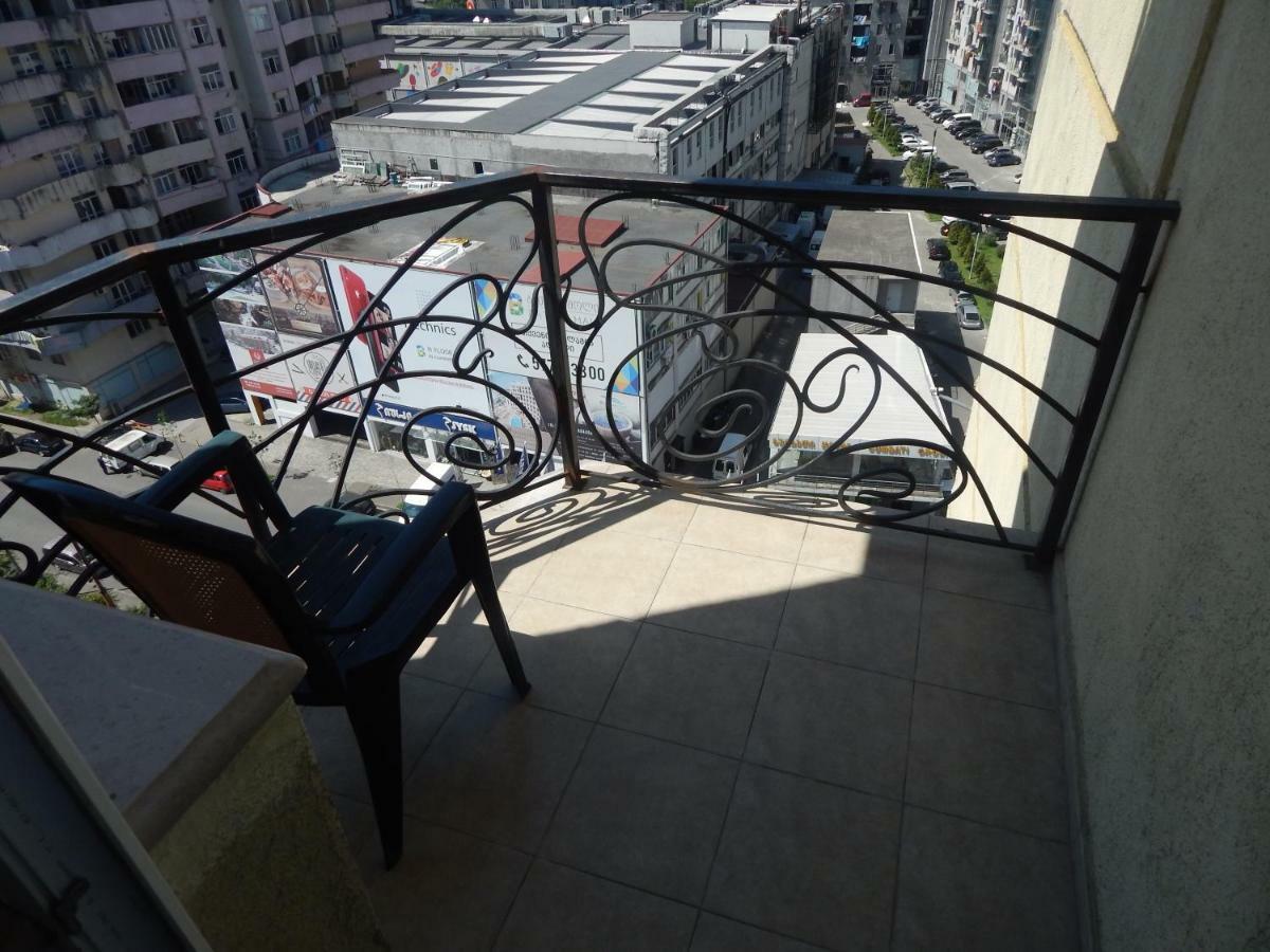 Apartment First Line From Sea Батуми Экстерьер фото